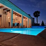 Doce Palmeras, Stunning In Beautiful Gardens Βίλα