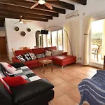 Βίλα Doce Palmeras, Stunning In Beautiful Gardens
