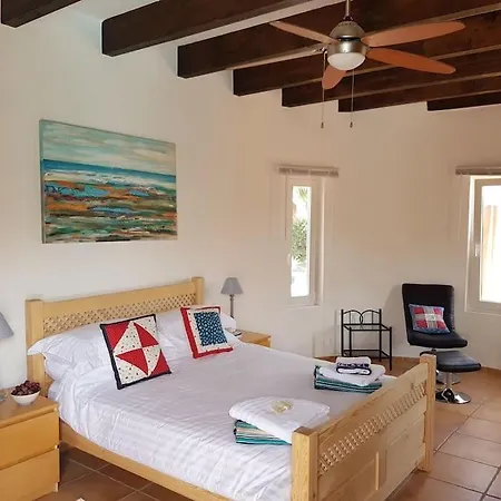 Doce Palmeras, Stunning In Beautiful Gardens *