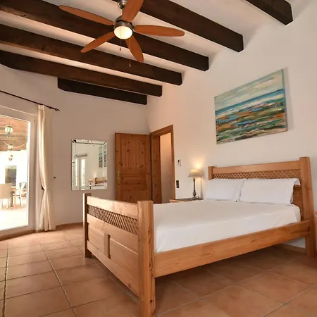 Villa Doce Palmeras, Stunning In Beautiful Gardens