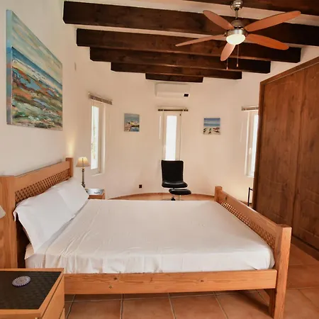 Doce Palmeras, Stunning In Beautiful Gardens *