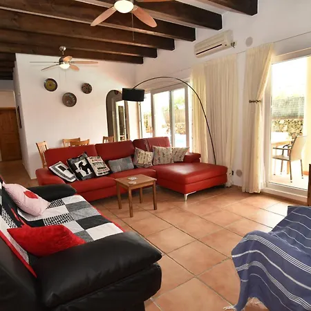 Villa Doce Palmeras, Stunning In Beautiful Gardens