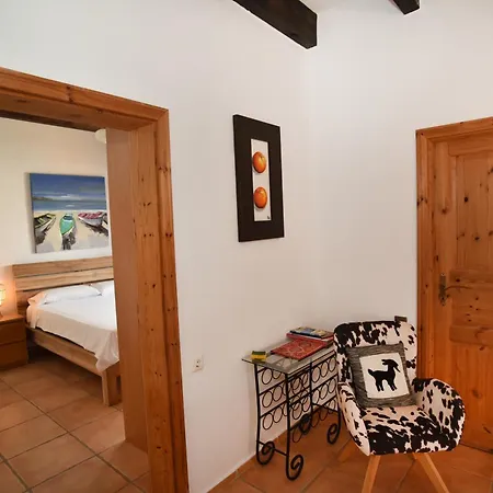 Doce Palmeras, Stunning In Beautiful Gardens *