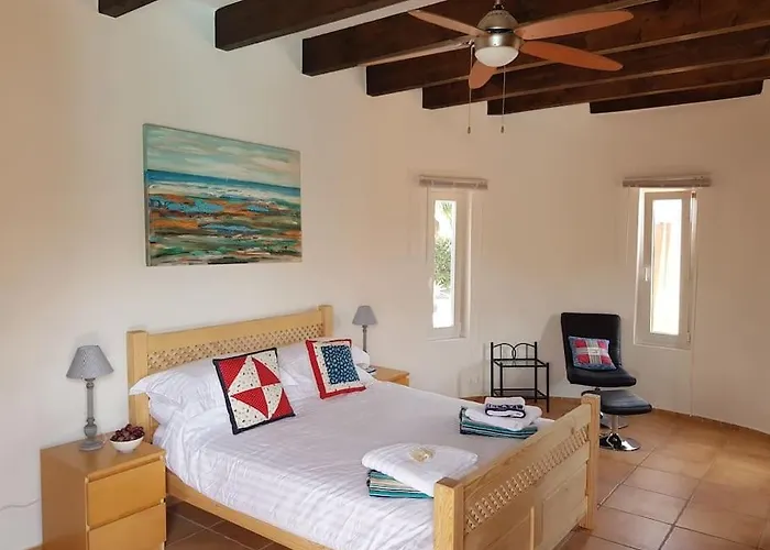 Doce Palmeras, Stunning In Beautiful Gardens *