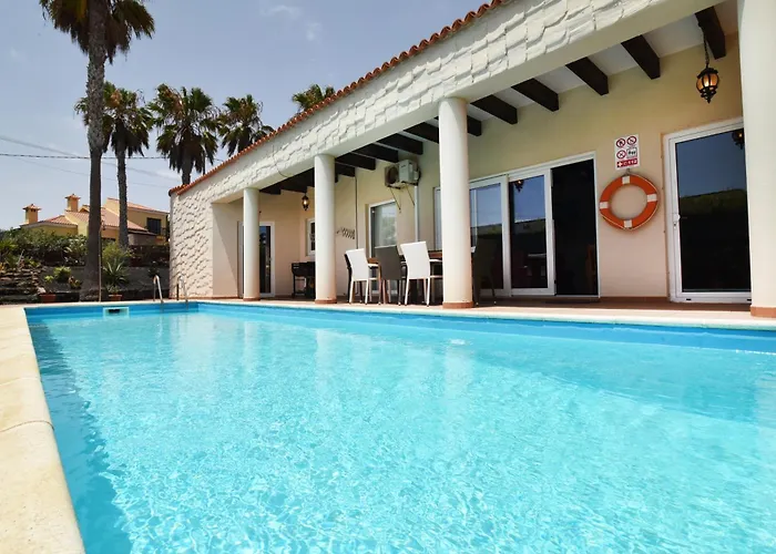 Villa Doce Palmeras, Stunning In Beautiful Gardens *